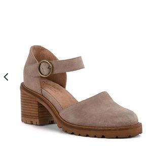 Seychelles Lock and Key Shoe